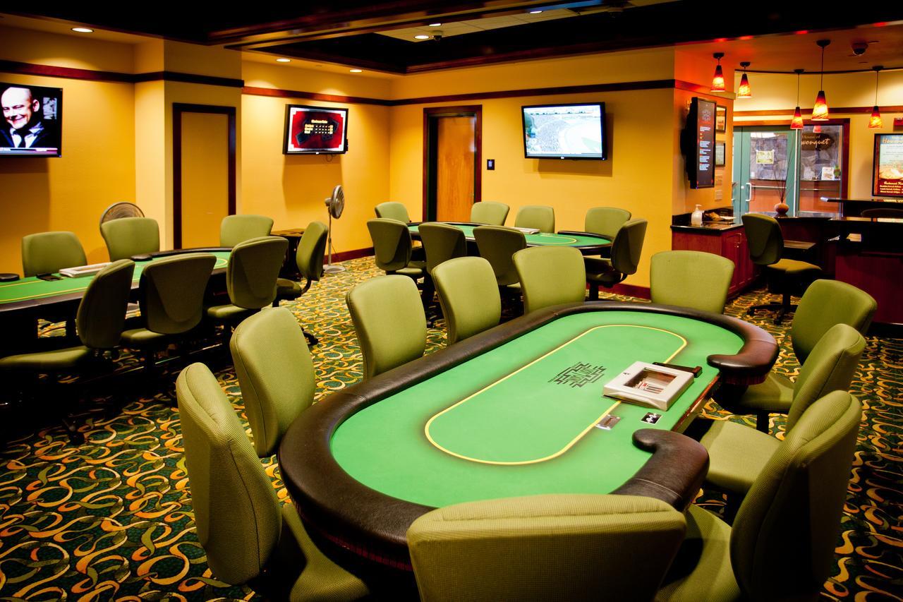 Lucky 7 Casino & Hotel Smith River Екстер'єр фото